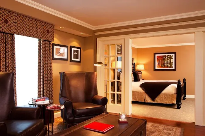 Hotel Commonwealth 5