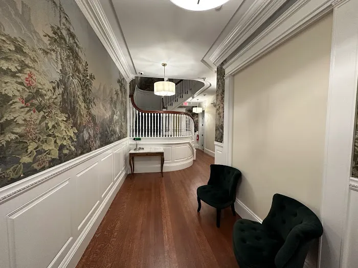 Charlesgate Suites 5