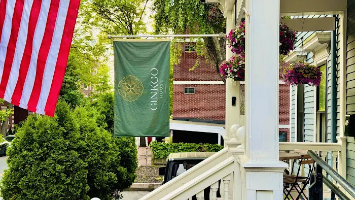 Ginkgo House on Harvard 5
