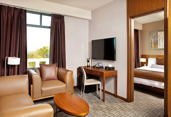 Porter Square Hotel 5