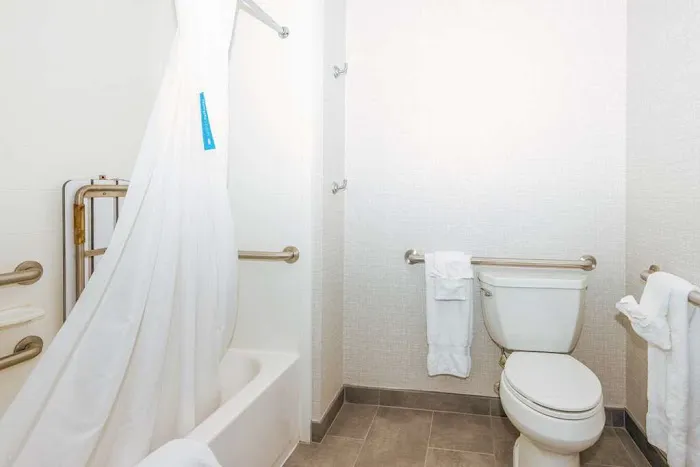 Hampton Inn Haverhill 4