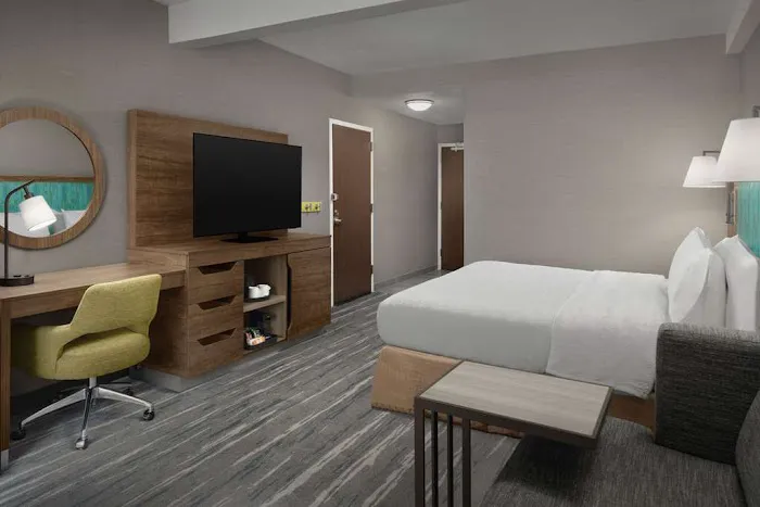 Hampton Inn Haverhill 4