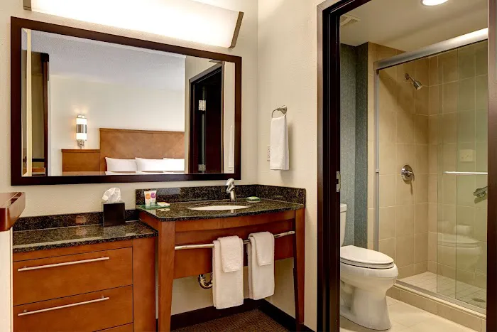 Hyatt Place Boston/Medford 4