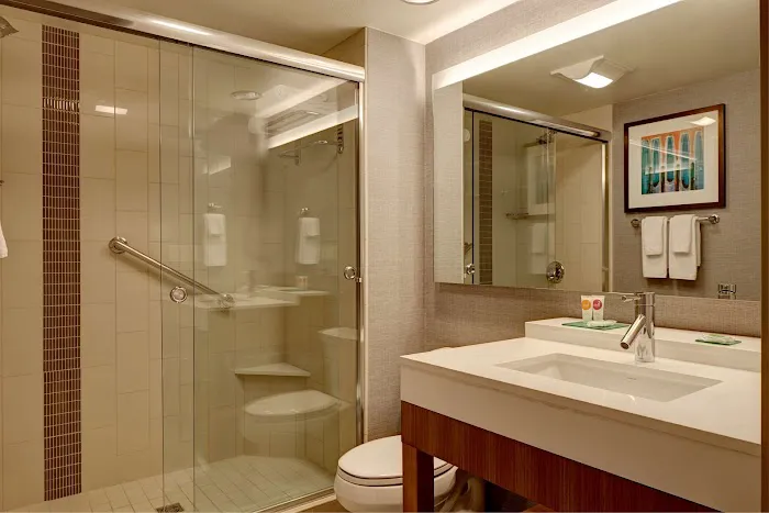 Hyatt Place Boston/Medford 4