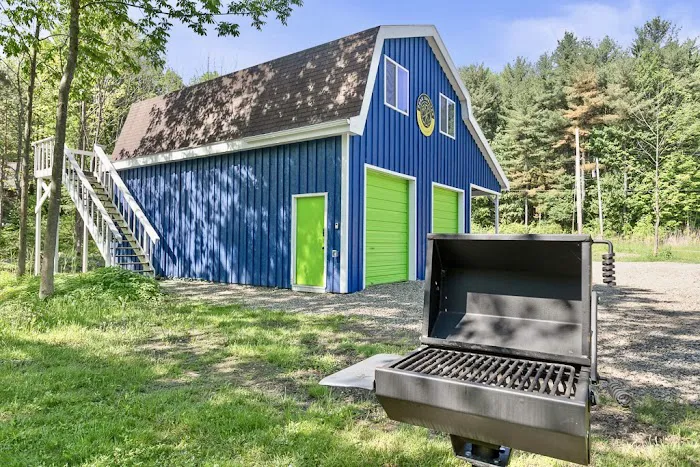 Peak Shelter Golf & Ski Vacation Home 4