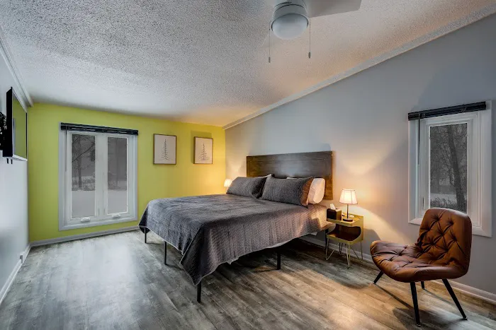 Peak Shelter Golf & Ski Vacation Home 4