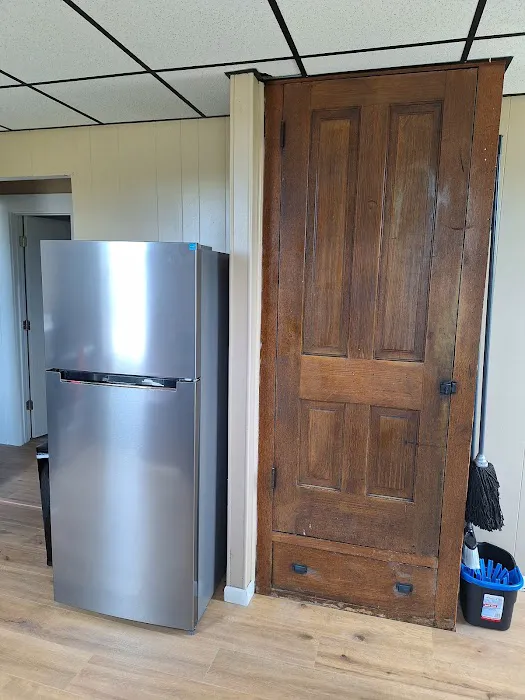 Riverside Retreat Airbnb 4