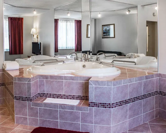 Quality Inn & Conference Center 4