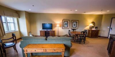 Chautauqua Suites Hotel & Expo Center