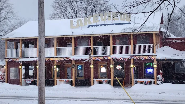 Lakeview Hotel and Restaurant 4