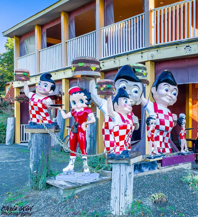Lakeview Hotel and Restaurant 4