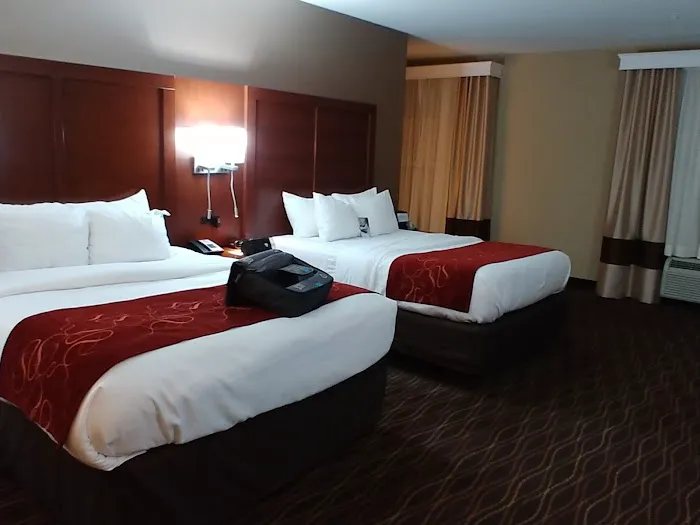Comfort Suites 4