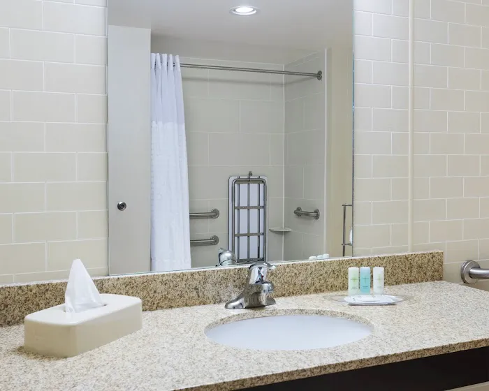 Comfort Suites 4