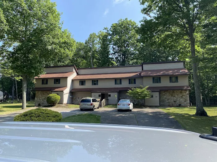 Silverwoods and Wolf Run Manor at Treasure Lake 4