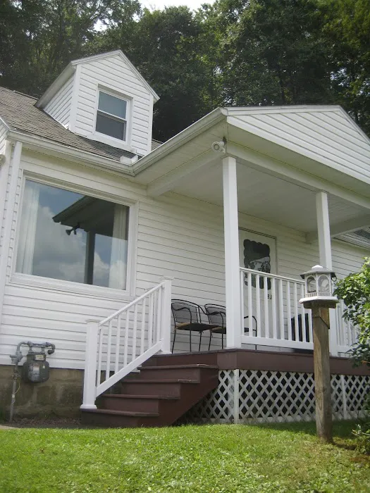 The Cottage 4