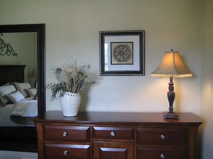 The Cottage 4