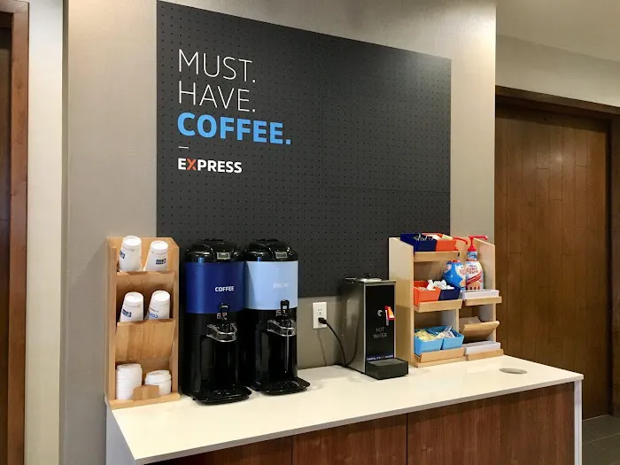 Holiday Inn Express Grand Island - Niagara Falls by IHG 3