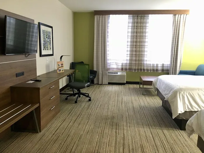 Holiday Inn Express Grand Island - Niagara Falls by IHG 3