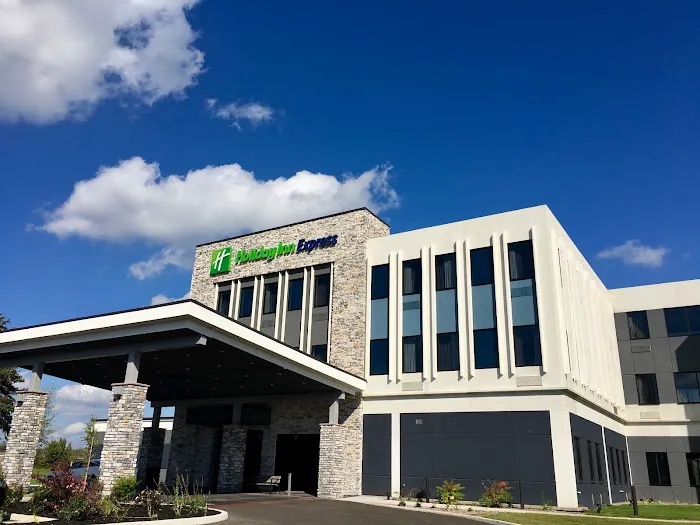Holiday Inn Express Grand Island - Niagara Falls by IHG 3