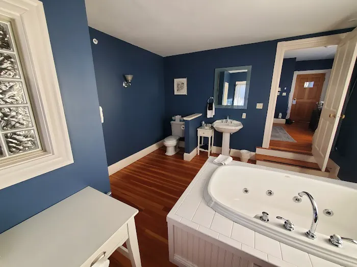 York Harbor Inn 5