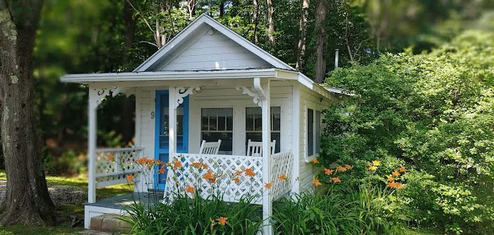 2 River Road Inn & Cottages 5