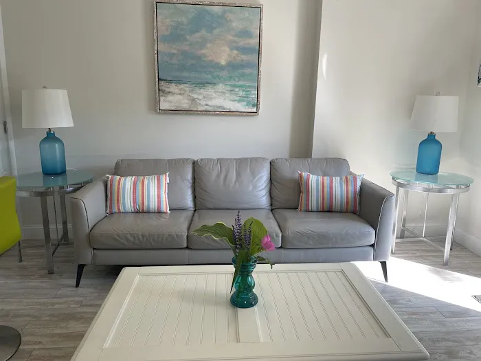 Kennebunk Coastal Suites 4