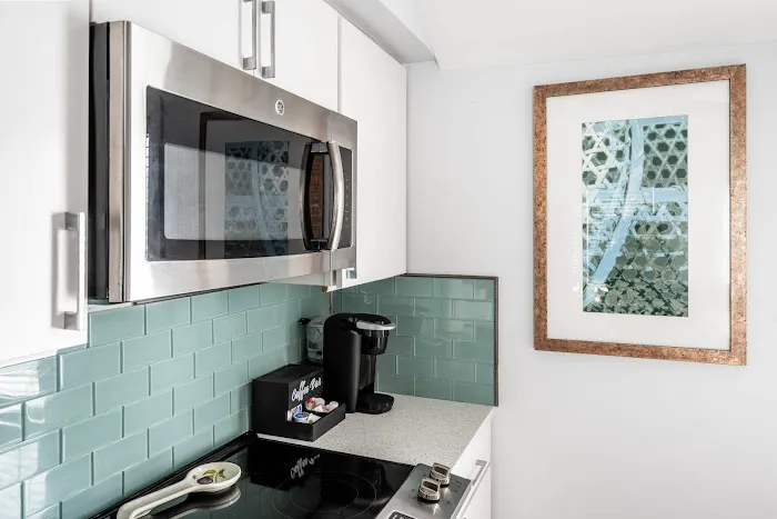 Kennebunk Coastal Suites 4