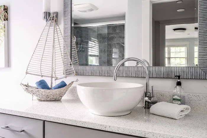 Kennebunk Coastal Suites 4