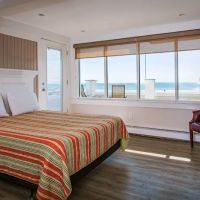 McGuirk's Ocean View Hotel ico