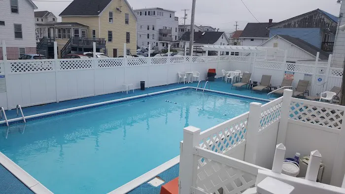 Hillcrest Inn 5