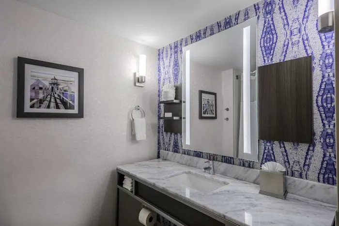 Hilton Garden Inn Freeport Downtown 5