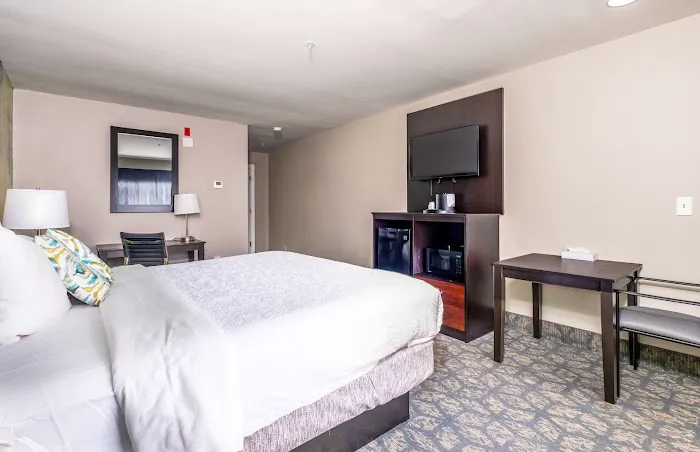 Casco Bay Inn 4