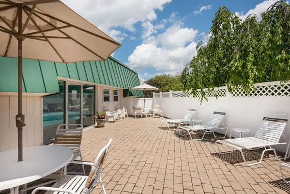 Ramada Plaza by Wyndham Portland 5