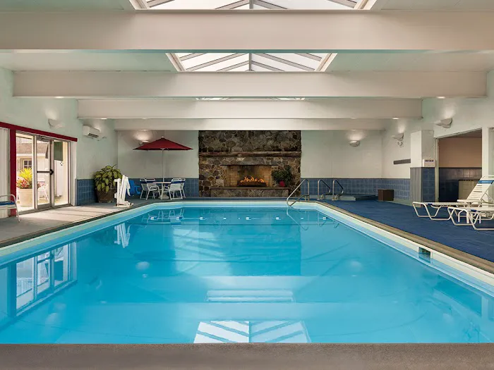 Ramada Plaza by Wyndham Portland 5