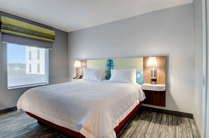 Hampton Inn & Suites Portland West 5