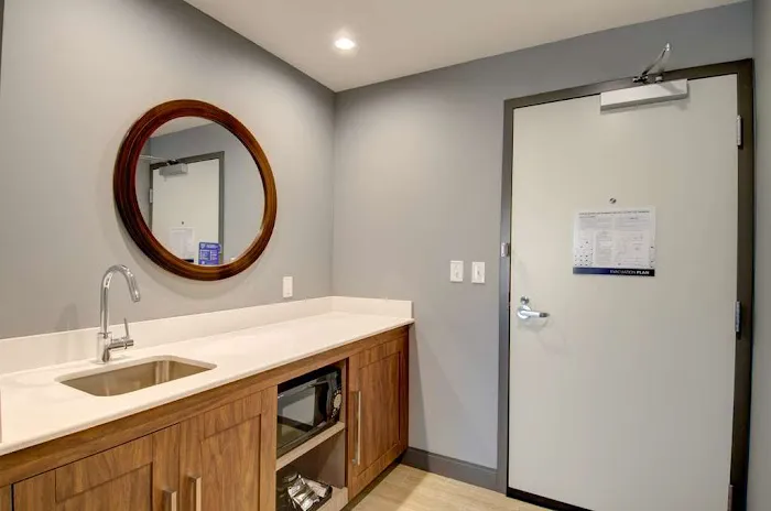 Hampton Inn & Suites Portland West 5