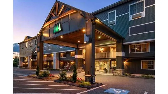 Maine Evergreen Hotel, Ascend Hotel Collection 4