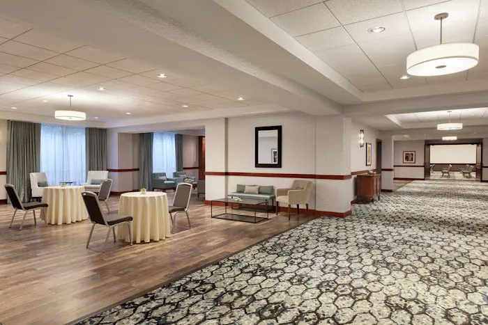 Hilton Garden Inn Troy 4