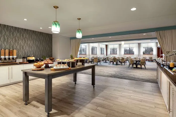 Hilton Garden Inn Troy 4