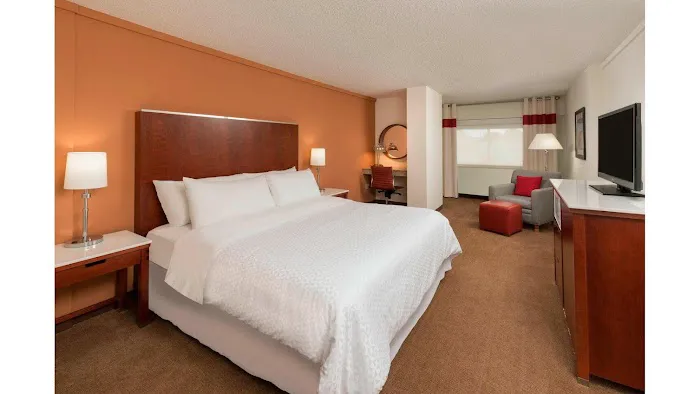 Four Points by Sheraton Boston Logan Airport Revere 4
