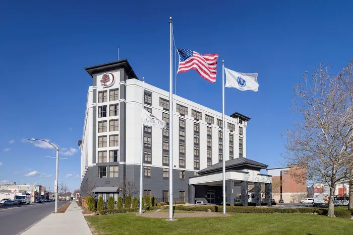 DoubleTree by Hilton Boston Logan Airport Chelsea 4