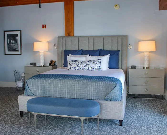 Boston Yacht Haven Inn & Marina 5