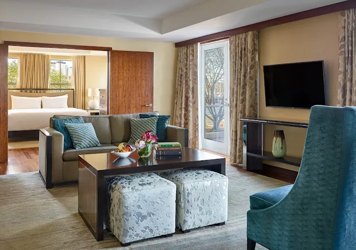 Battery Wharf Hotel Boston Waterfront 5
