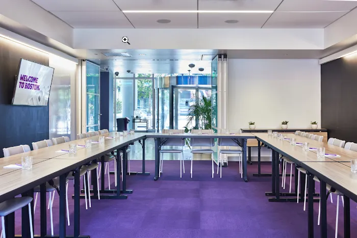 YOTEL Boston 5
