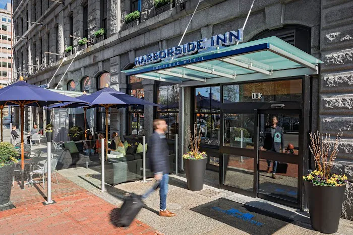 Harborside Inn 5