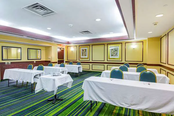 Quality Inn Boston-Revere 4