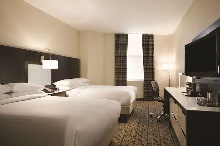 DoubleTree by Hilton Hotel Boston - Downtown 5