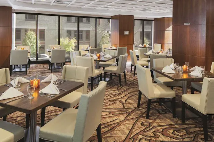 DoubleTree by Hilton Hotel Boston - Downtown 5