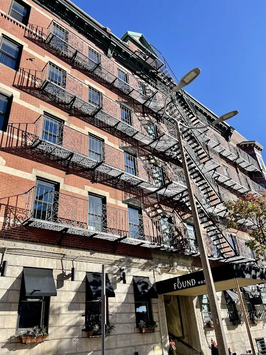FOUND Hotel Boston 5