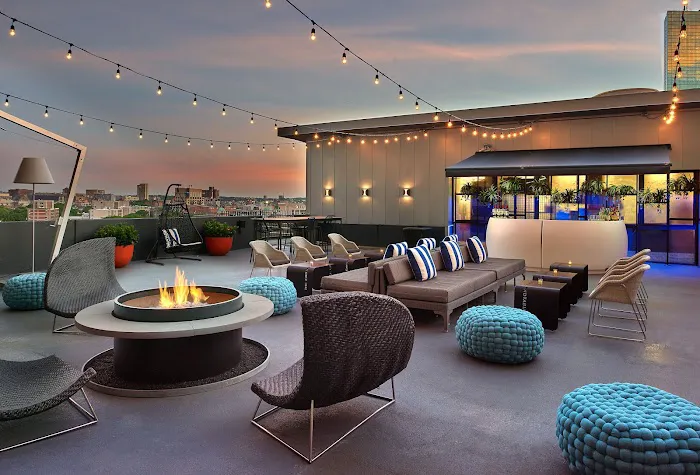 Revere Hotel Boston Common 5